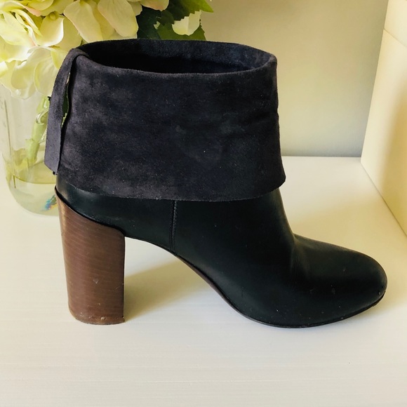 Vince Chase Leather Booties - Picture 4 of 6